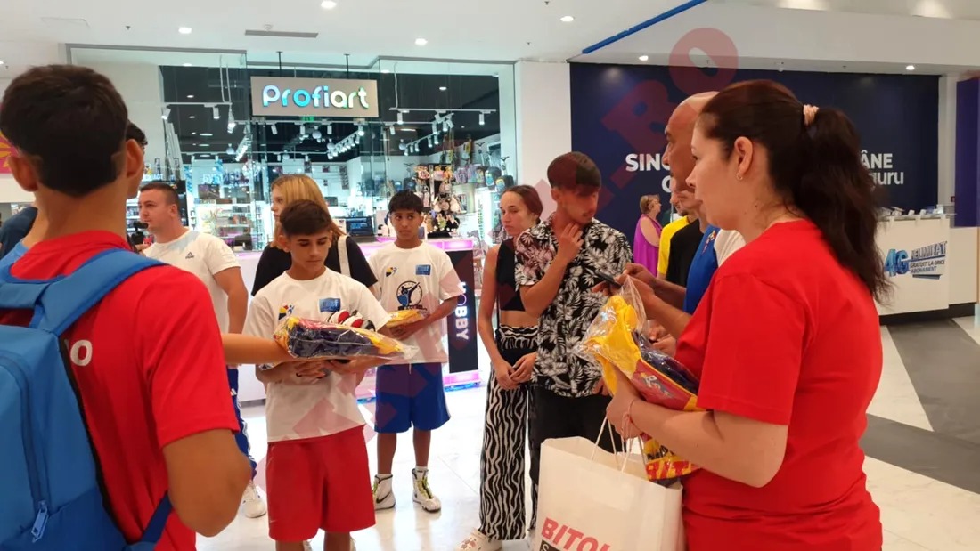 Reprezentanții Bitolia Sport au împărțit noile echipamente.